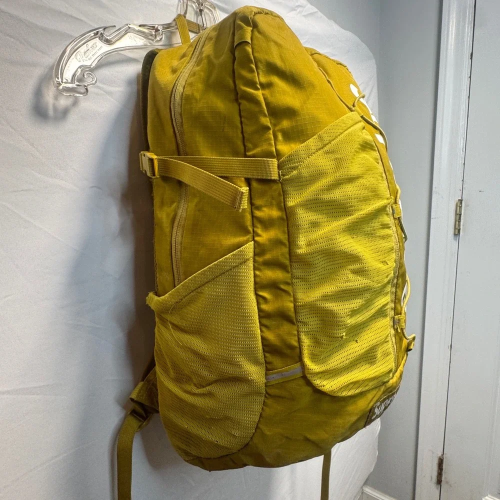 Supreme SS17 Backpack Cordura Ripstop Acid Green Bungee Streetwear 20L